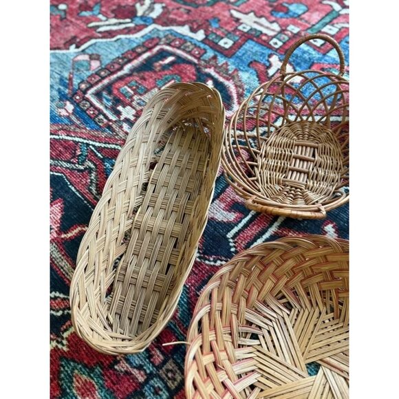 Set of 5 Vintage Baskets | Wicker Baskets | Wall Decor | Cottage Wall Basket - Picture 3 of 6